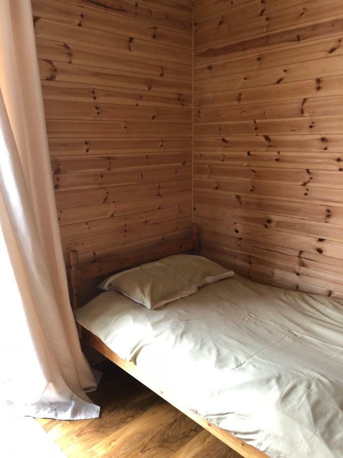 1 Lochness Rooms&Hostel Drumnadrochit Buitenkant foto